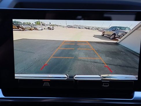 New 2025 GMC Sierra 1500 Elevation image 18