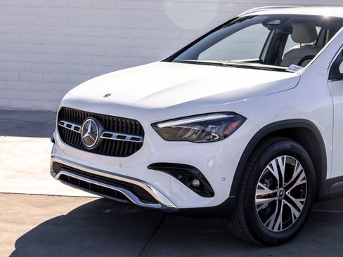 Used 2025 Mercedes-Benz GLA 250 image 3