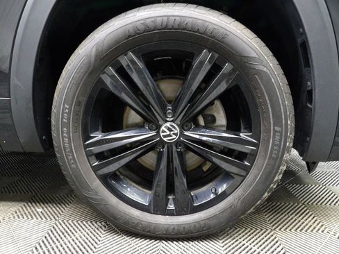 Used 2023 Volkswagen Atlas SEL R-Line AWD/4WD image 11