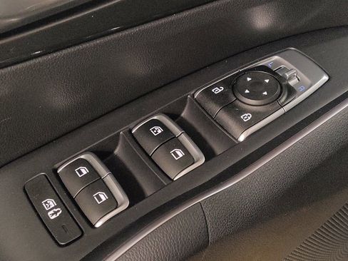 Used 2023 Kia Sorento LX FWD image 27
