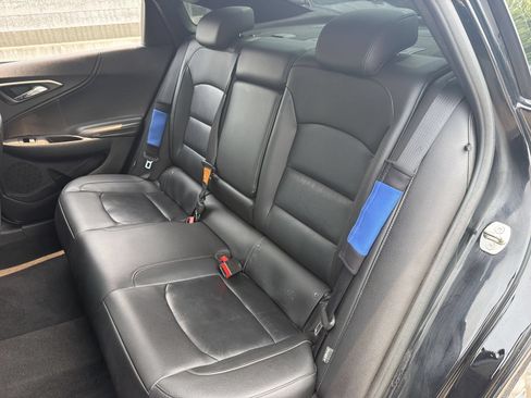 Used 2018 Chevrolet Malibu LT w/ Leather Package FWD image 20