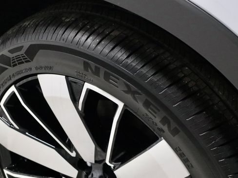 New 2026 Mitsubishi Outlander SE image 38