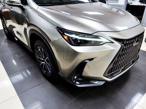 Used 2024 Lexus NX 250 FWD image 7