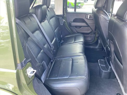 Used 2023 Jeep Wrangler Unlimited Sahara AWD/4WD image 25