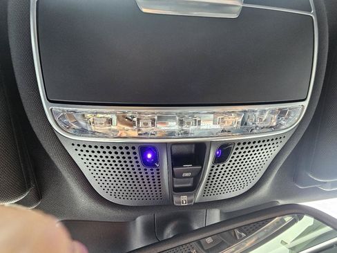 Used 2015 Mercedes-Benz S 550 4MATIC Sedan image 38