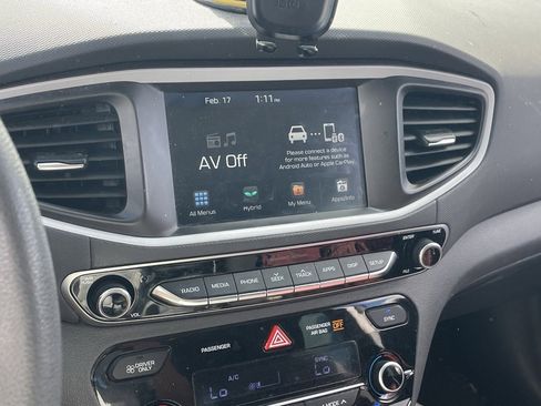 Used 2019 Hyundai Ioniq Blue image 4