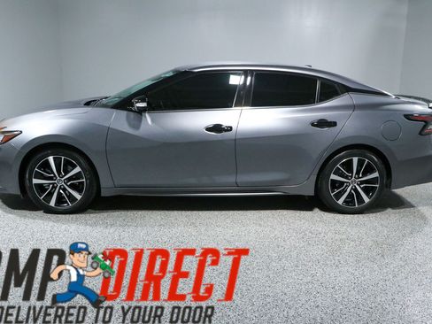 Used 2022 Nissan Maxima SV w/ Floor Mat Group FWD image 10