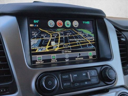 Used 2020 Chevrolet Suburban Premier AWD/4WD image 13