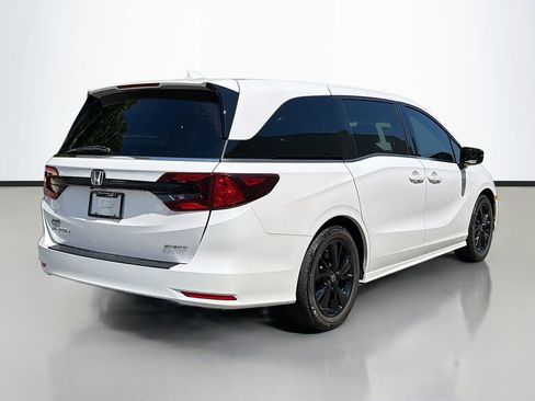 Used 2023 Honda Odyssey Sport image 5