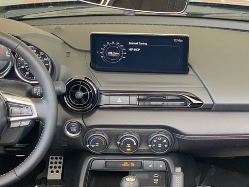 New 2026 MAZDA MX-5 Miata Club w/ Interior Package RWD image 23