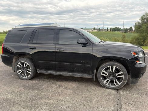 Used 2018 Chevrolet Tahoe Premier AWD/4WD image 3