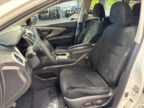 Used 2018 Nissan Murano SV w/ Cargo Package AWD/4WD image 9