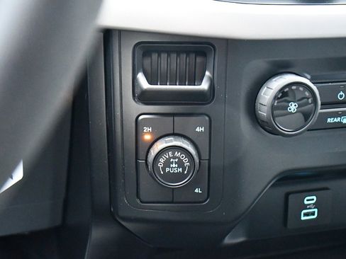 Used 2023 Ford F150 XL image 26