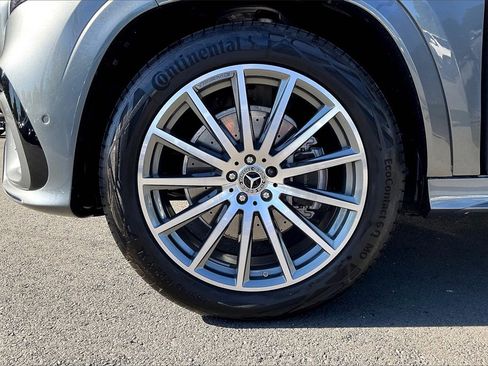 New 2025 Mercedes-Benz GLS 450 4MATIC image 12