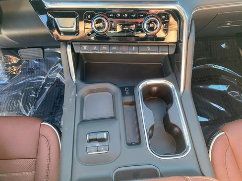 New 2025 GMC Sierra 2500 Denali Ultimate image 22