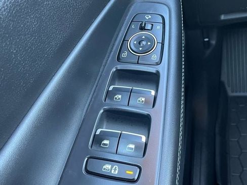 Used 2023 Hyundai Santa Fe Limited image 12