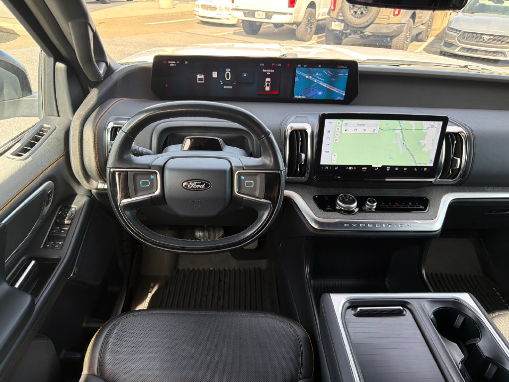 Used 2025 Ford Expedition Tremor AWD/4WD image 26