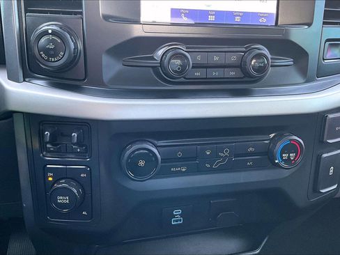 Used 2022 Ford F150 XLT w/ Trailer Tow Package image 16