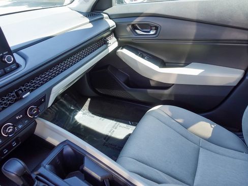 Used 2023 Honda Accord EX image 22