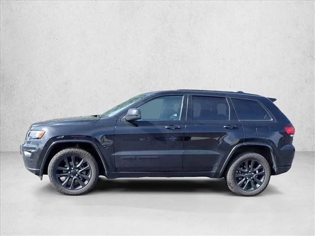 Used 2019 Jeep Grand Cherokee Altitude AWD/4WD image 2