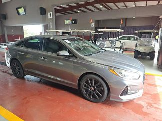 Used 2018 Hyundai Sonata Limited FWD video 2
