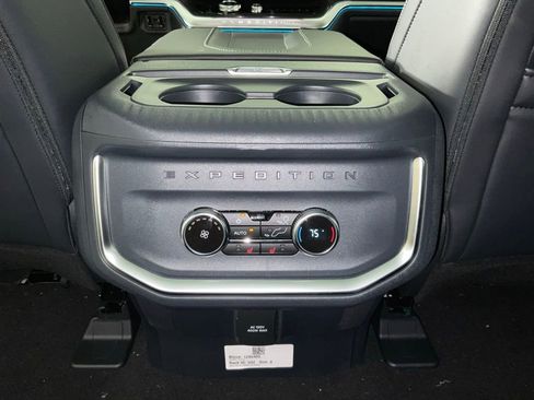 New 2026 Ford Expedition Max Platinum w/ Stealth Appearance Package AWD/4WD image 19