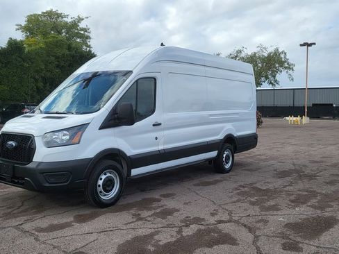 Used 2024 Ford Transit 250 148 High Roof Extended image 4