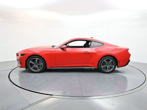 New 2025 Ford Mustang Coupe image 4