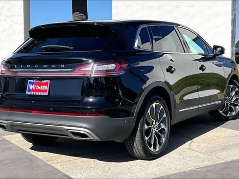 Used 2022 Lincoln Nautilus Reserve AWD/4WD image 13