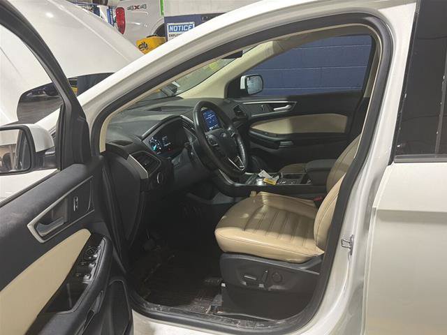 Certified 2024 Ford Edge SEL AWD/4WD image 4