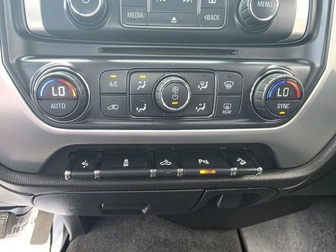 Used 2016 GMC Sierra 1500 SLE w/ SLE Value Package AWD/4WD image 19