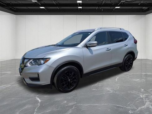 Used 2020 Nissan Rogue SV AWD/4WD image 1