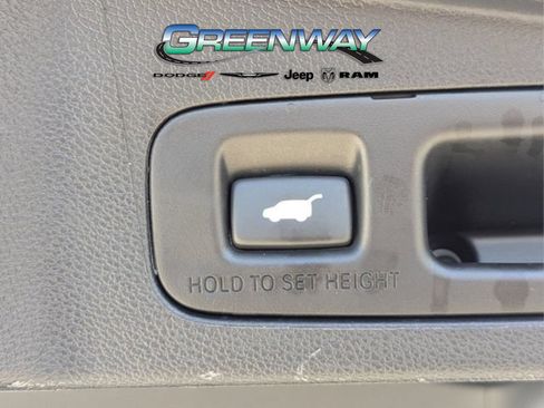 Used 2019 Honda CR-V Touring image 11