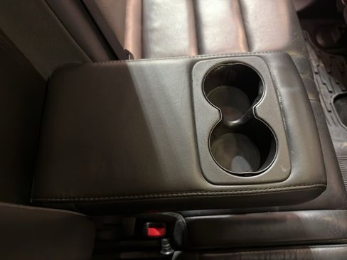 Used 2012 Jeep Grand Cherokee Overland image 29