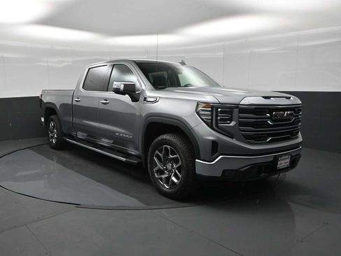 New 2026 GMC Sierra 1500 SLT w/ SLT Premium Package AWD/4WD image 2