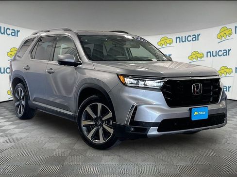 Used 2023 Honda Pilot Elite image 1
