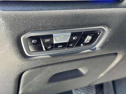 Used 2020 BMW X7 xDrive40i w/ Premium Package AWD/4WD image 28