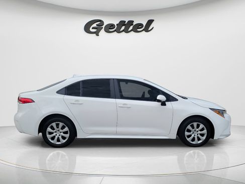 Used 2024 Toyota Corolla LE FWD image 4