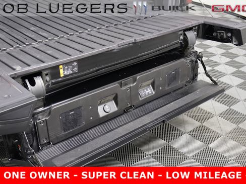 Certified 2023 GMC Sierra 1500 Denali image 8