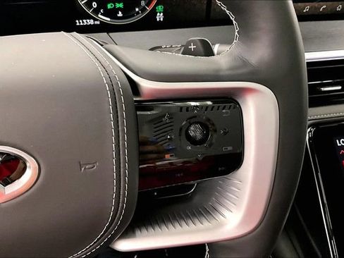 Used 2025 INFINITI QX80 Sensory AWD/4WD image 28
