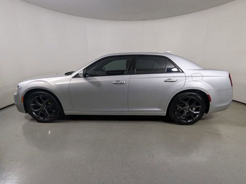 Used 2023 Chrysler 300 S w/ Comfort Group image 4