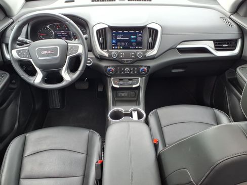 Certified 2022 GMC Terrain SLT w/ Elevation Edition AWD/4WD image 8
