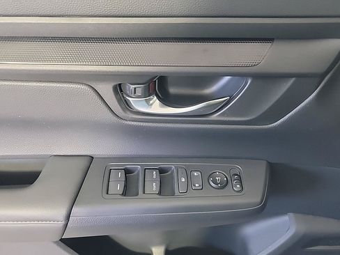 Certified 2025 Honda CR-V EX image 35