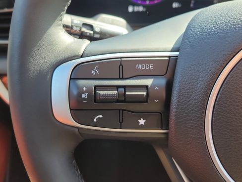 Certified 2025 Kia Sportage SX image 29