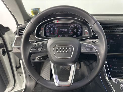 Used 2023 Audi Q8 Prestige w/ Prestige Package image 10