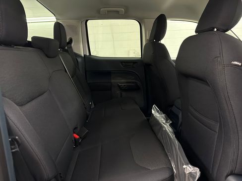 New 2026 Ford Maverick XL image 28