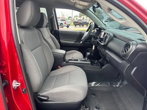 Used 2023 Toyota Tacoma SR AWD/4WD image 11
