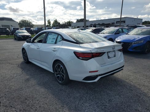 New 2025 Nissan Sentra SR w/ Trunk Package image 6