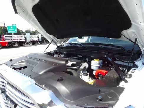 Used 2024 RAM 2500 Laramie AWD/4WD image 55