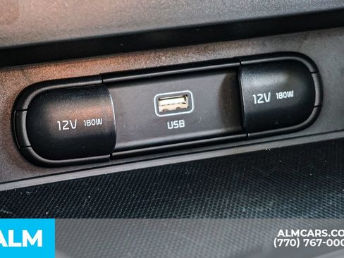 Used 2025 Kia Soul LX w/ LX Technology Package FWD image 40